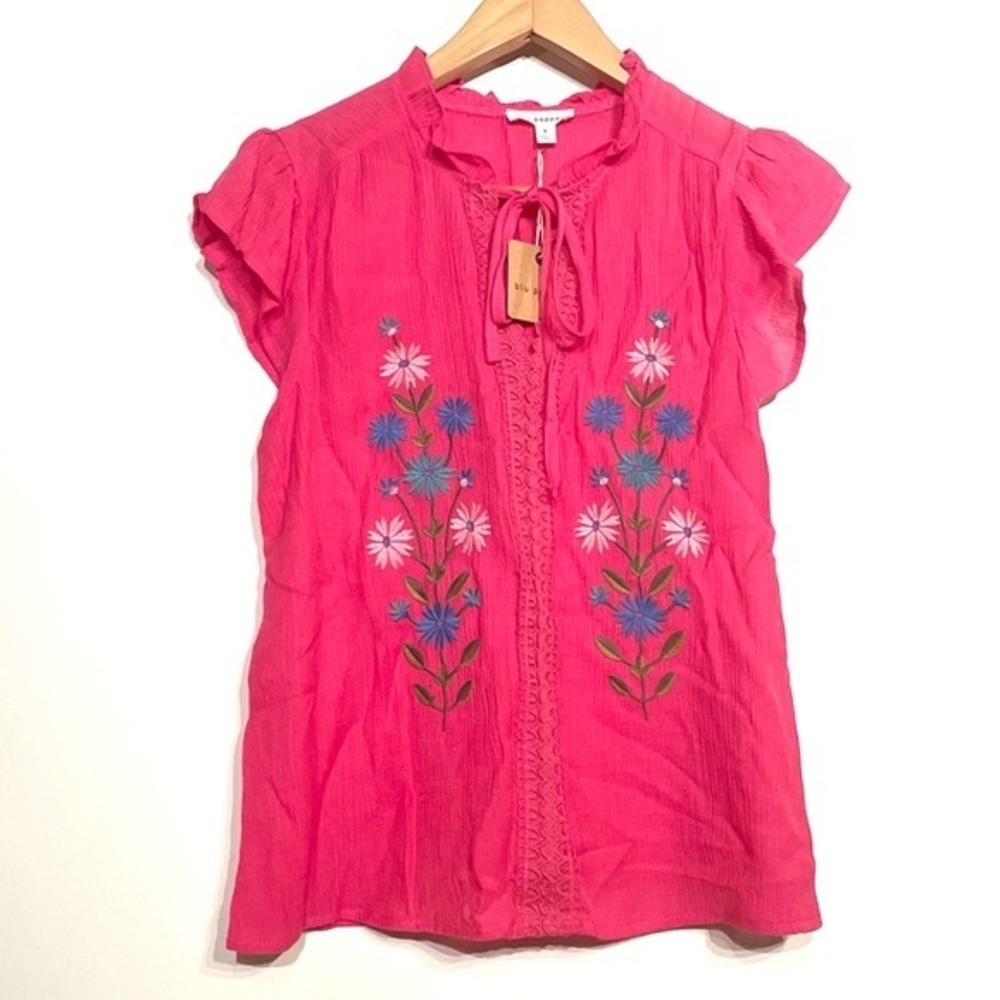 NWT Blu Pepper top Embroidered Fuchsia Flutter Sleeve Floral Blouse Pink small